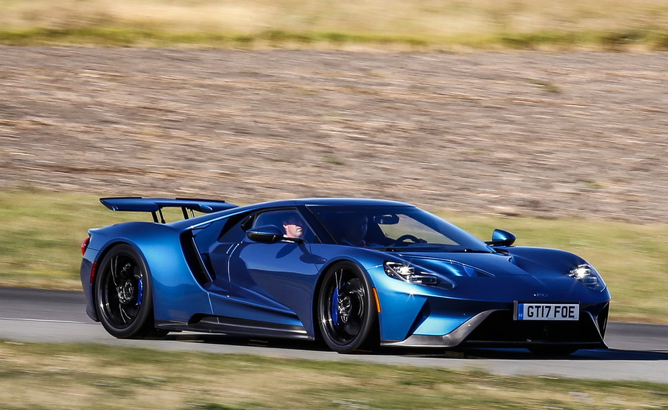 Ford GT
